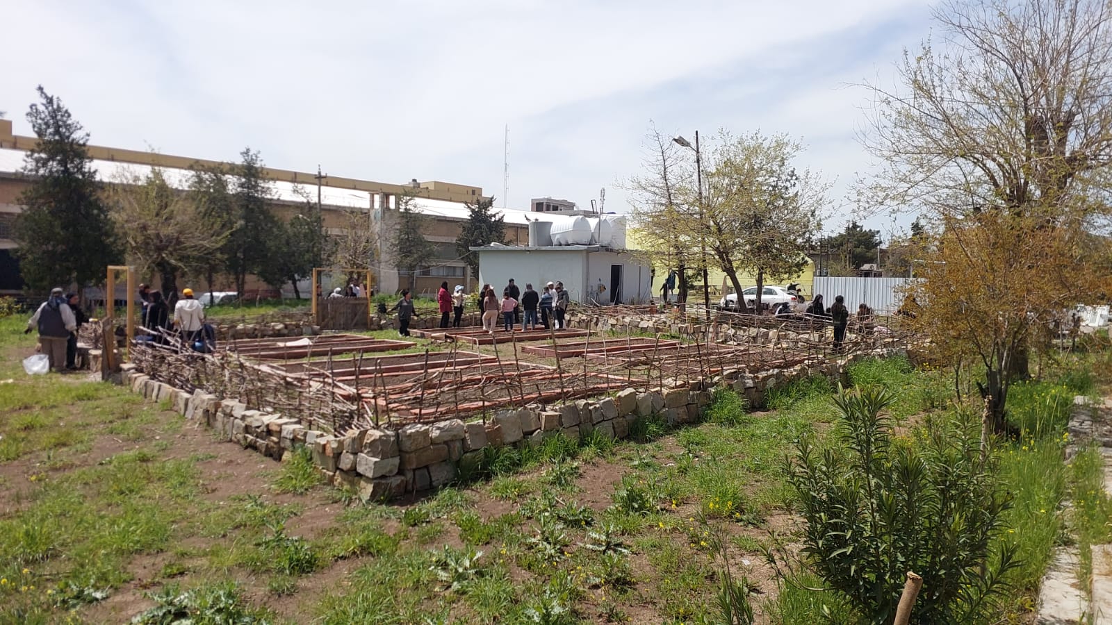Training courses on establishing and managing an urban community garden